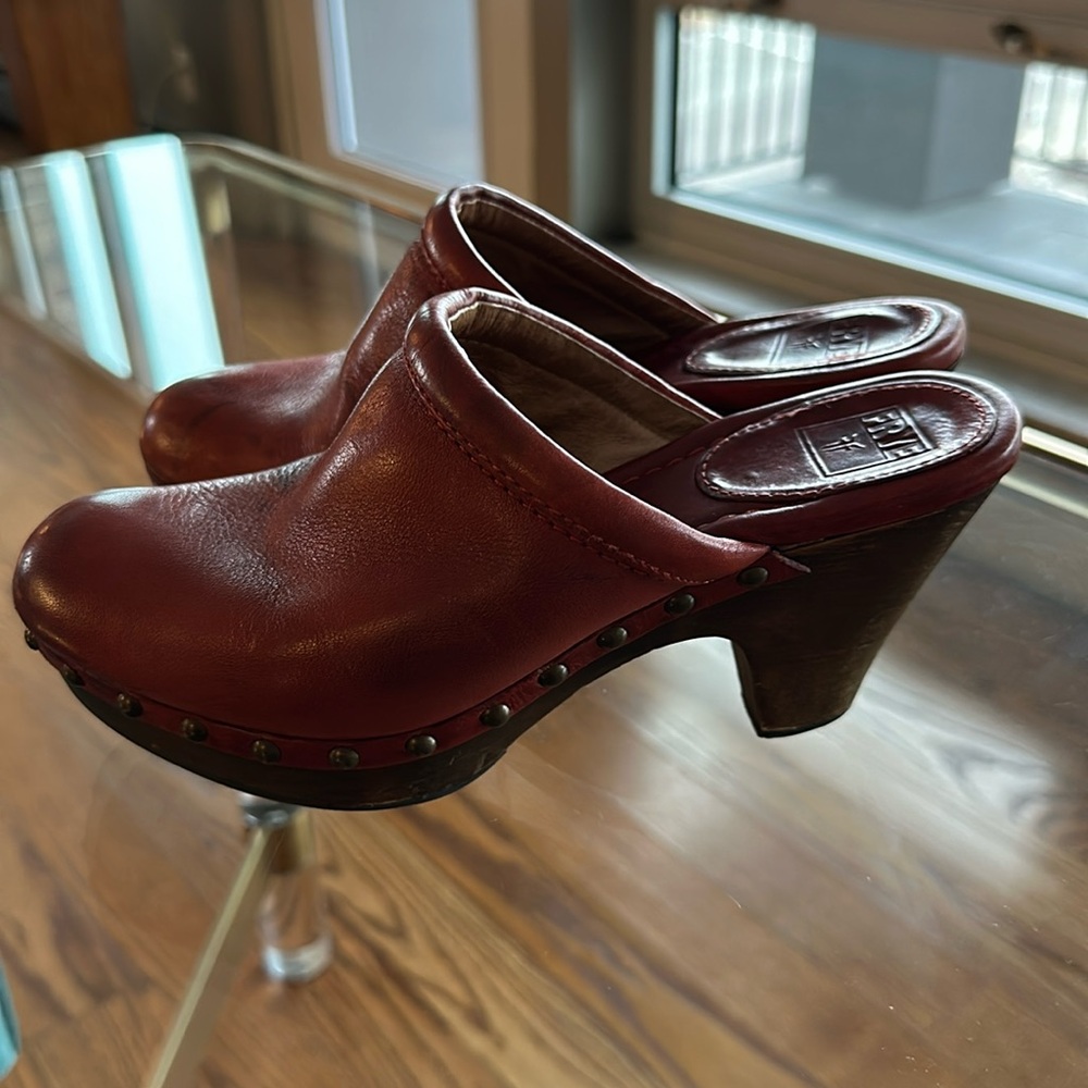 Red Frye Clog 6.5